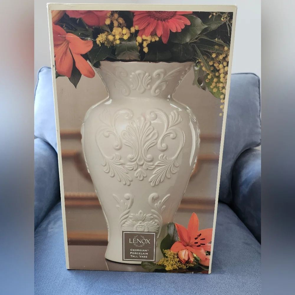 Lenox Elegant Cream Vase with Floral Design - Picture 2 of 5